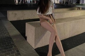 国产美女露脸,镜头下的美丽瞬间